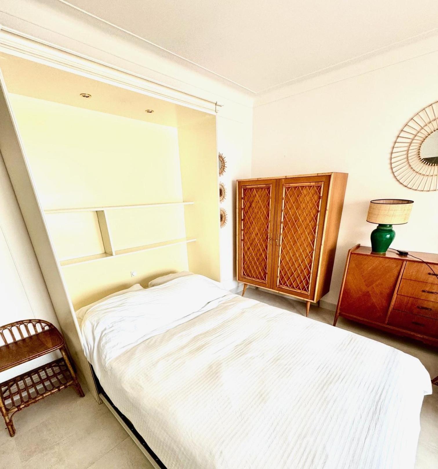 Cozy Studio, Sea View, Old Town, Near Beaches Antibes Exteriér fotografie